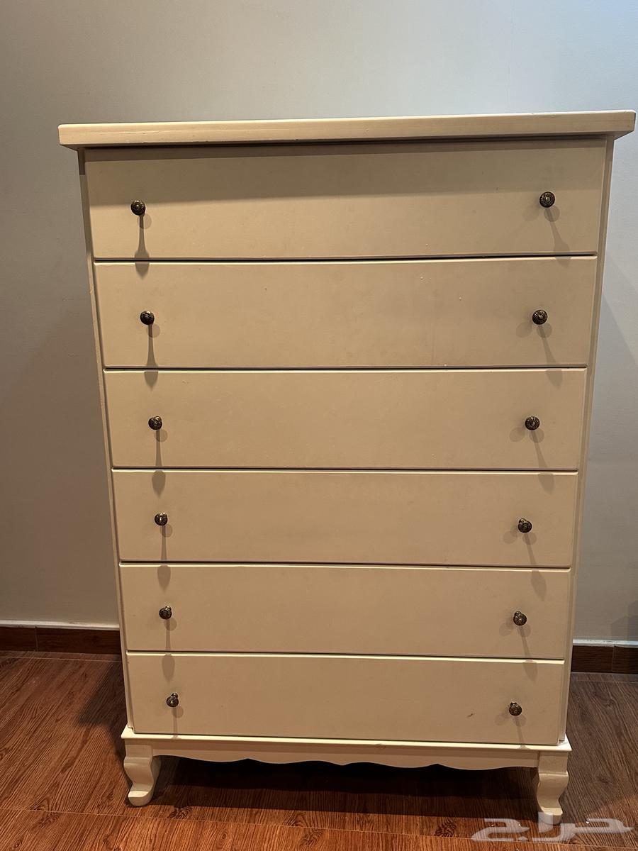 White shelf64440806336514112