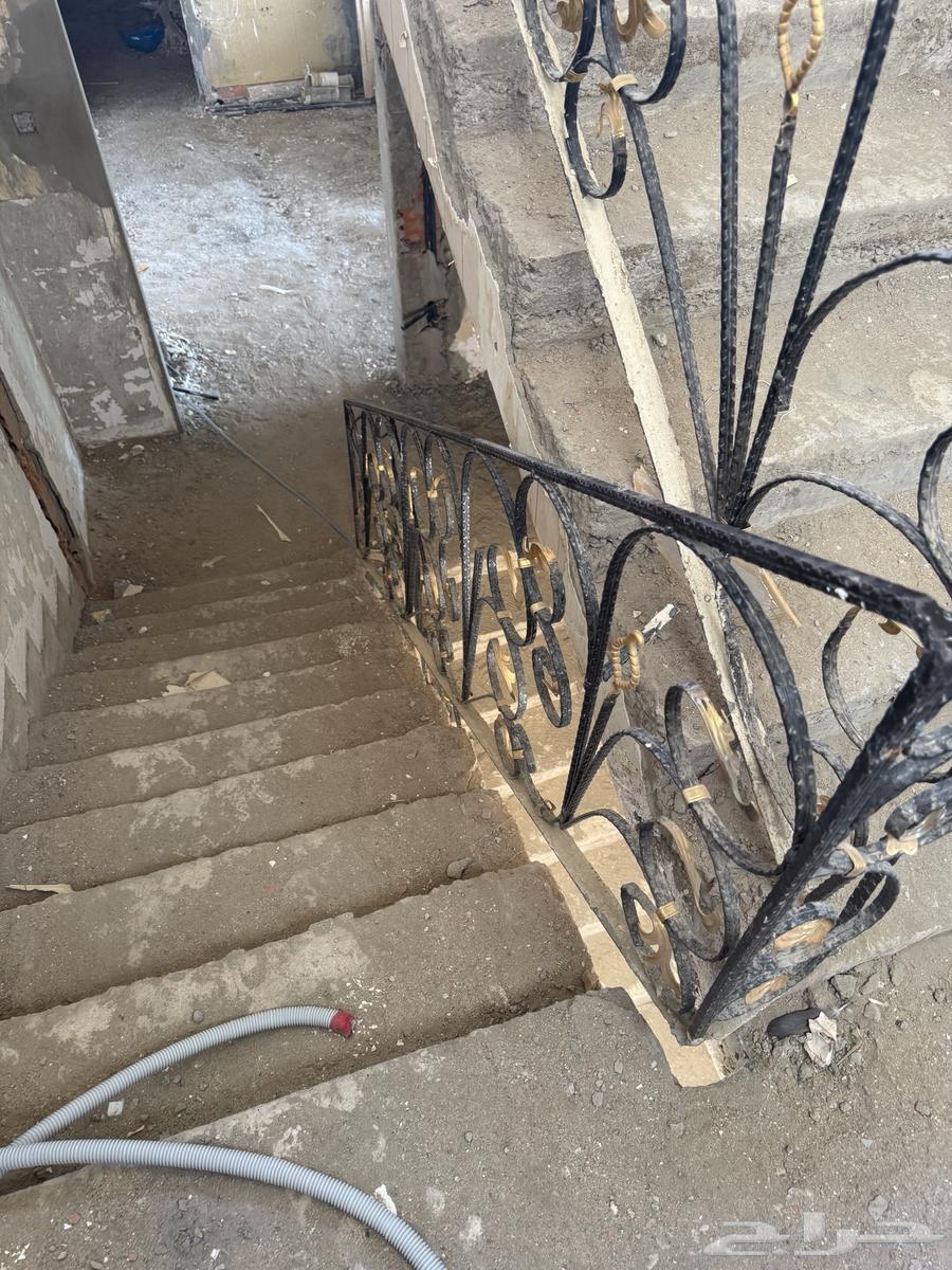 حديد سلم للبيع تقريبا 40 متر64438283825410113