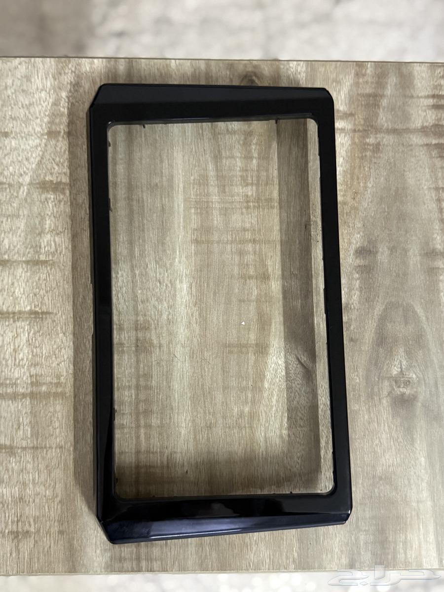 شاشة سيارة تيوتا كورلا اصليه 2024 بحاله الوكاله ونظيفه جدا64438082448386111