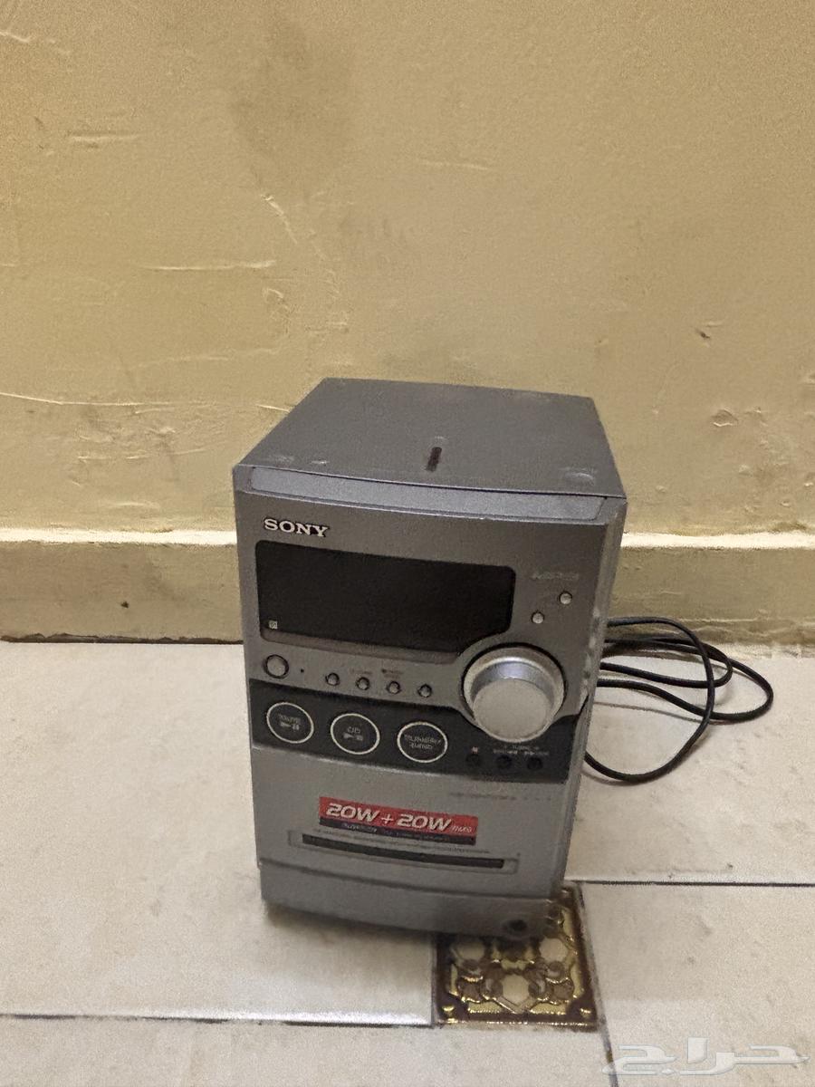 Set of appliances and sink with mirror and tickets for sale64441350370691111