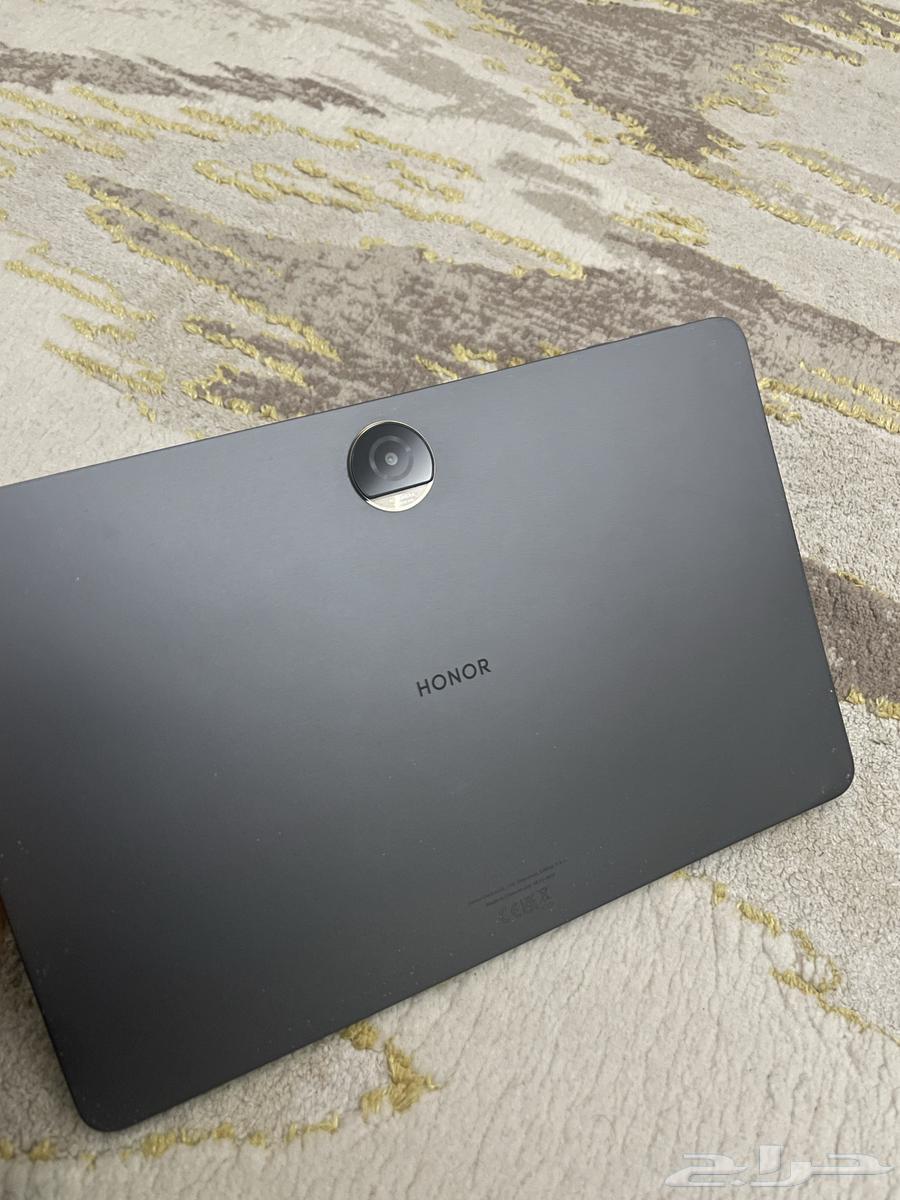 Honor iPad, no cracks, very clean used64433846375426110
