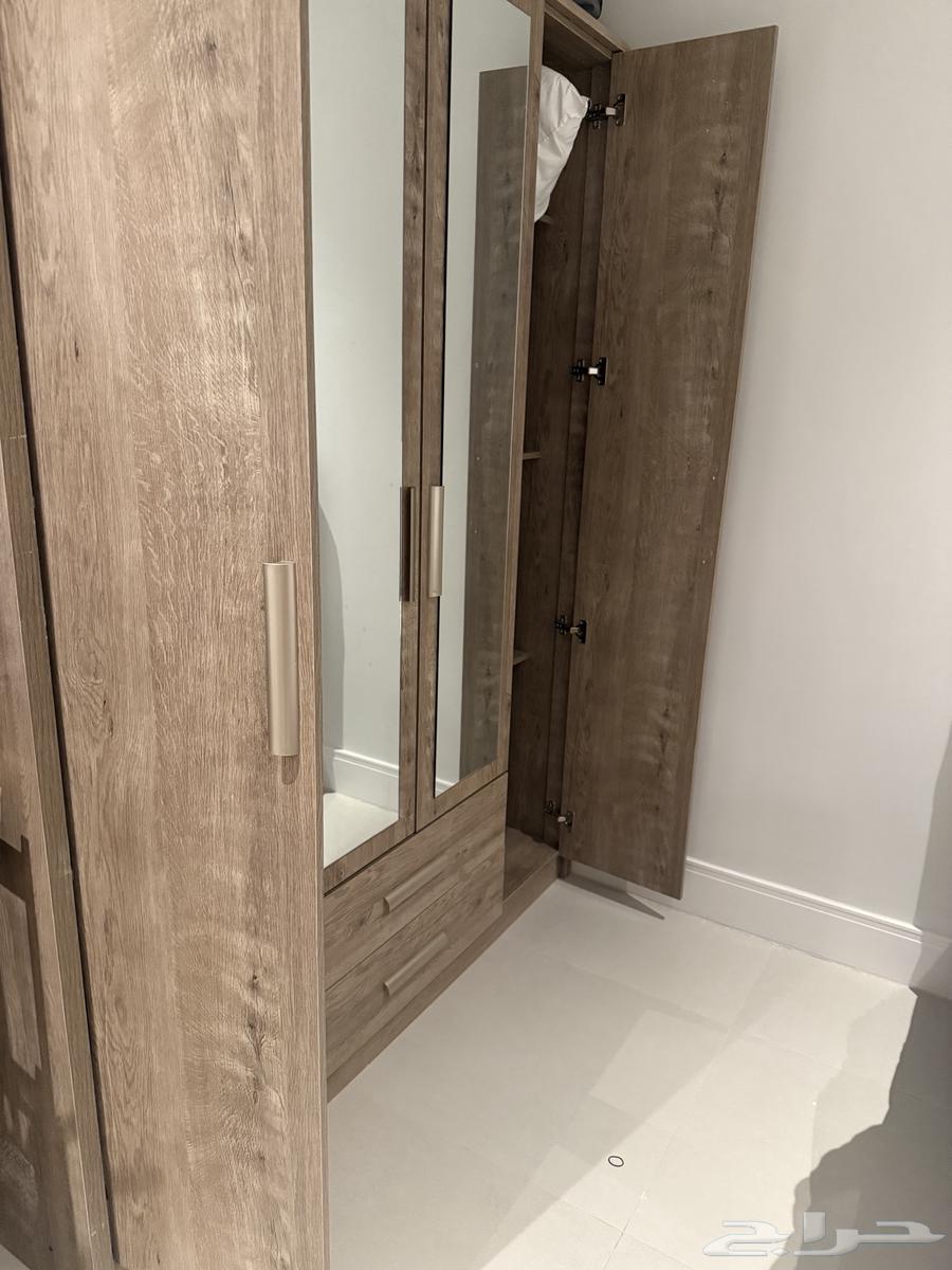 دولاب64437881377794113