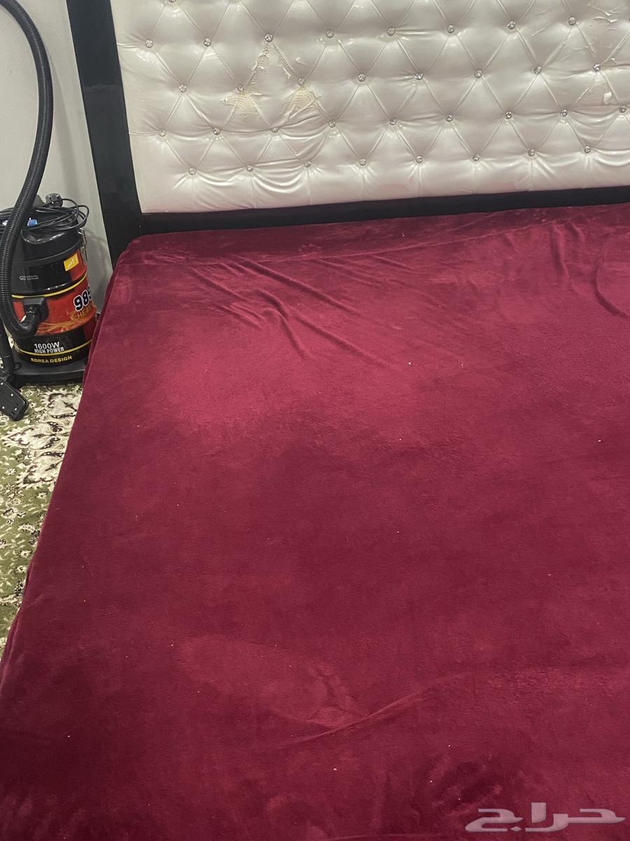 A bed with a new mattress64441732101889114