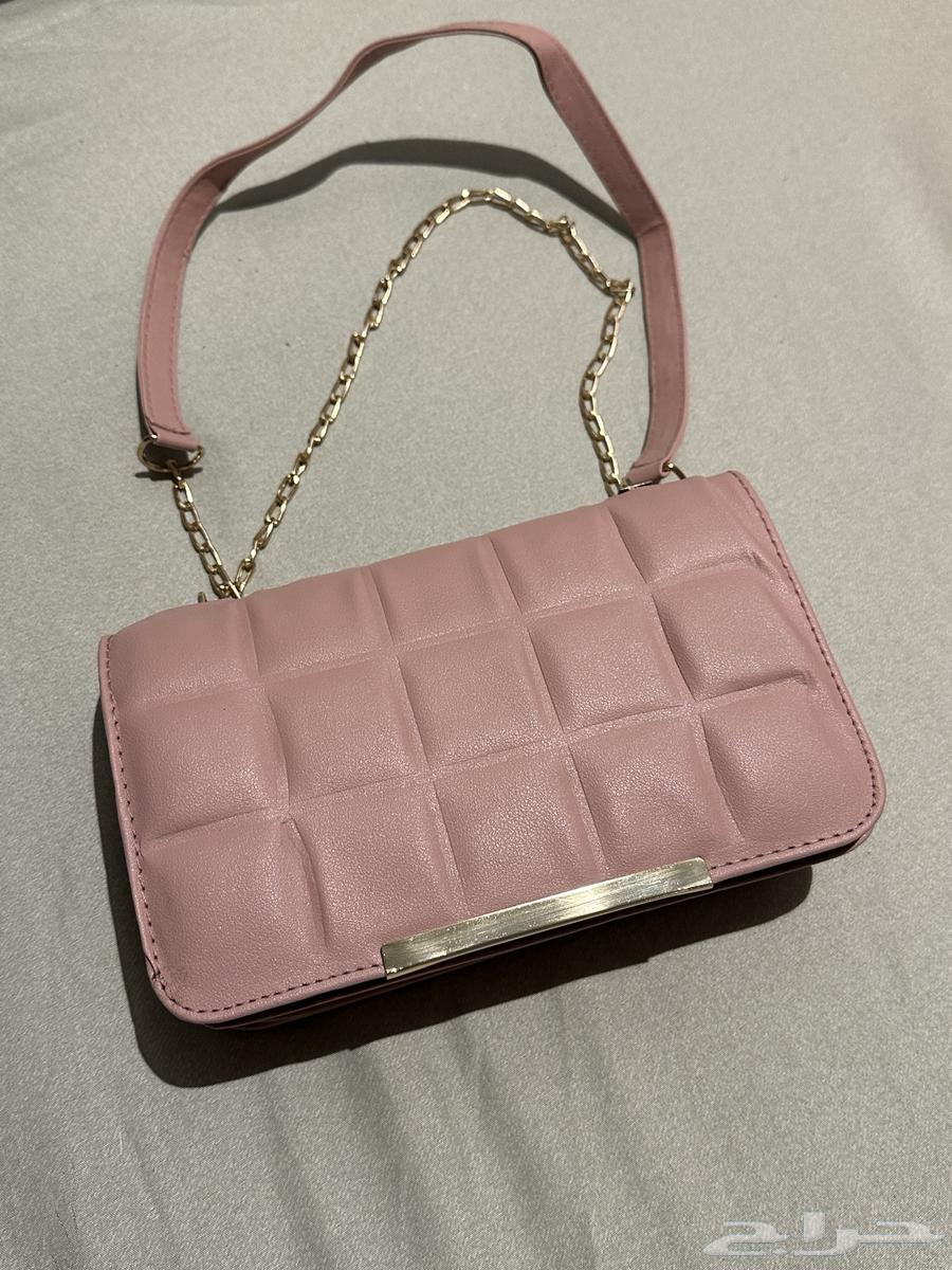 Bag64429654435458114