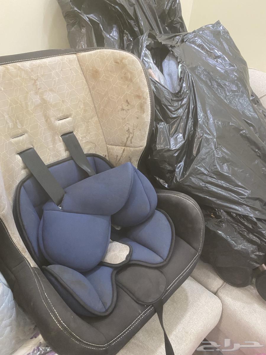 Children's inflatable pool, two strollers, and car seat64441745746049111