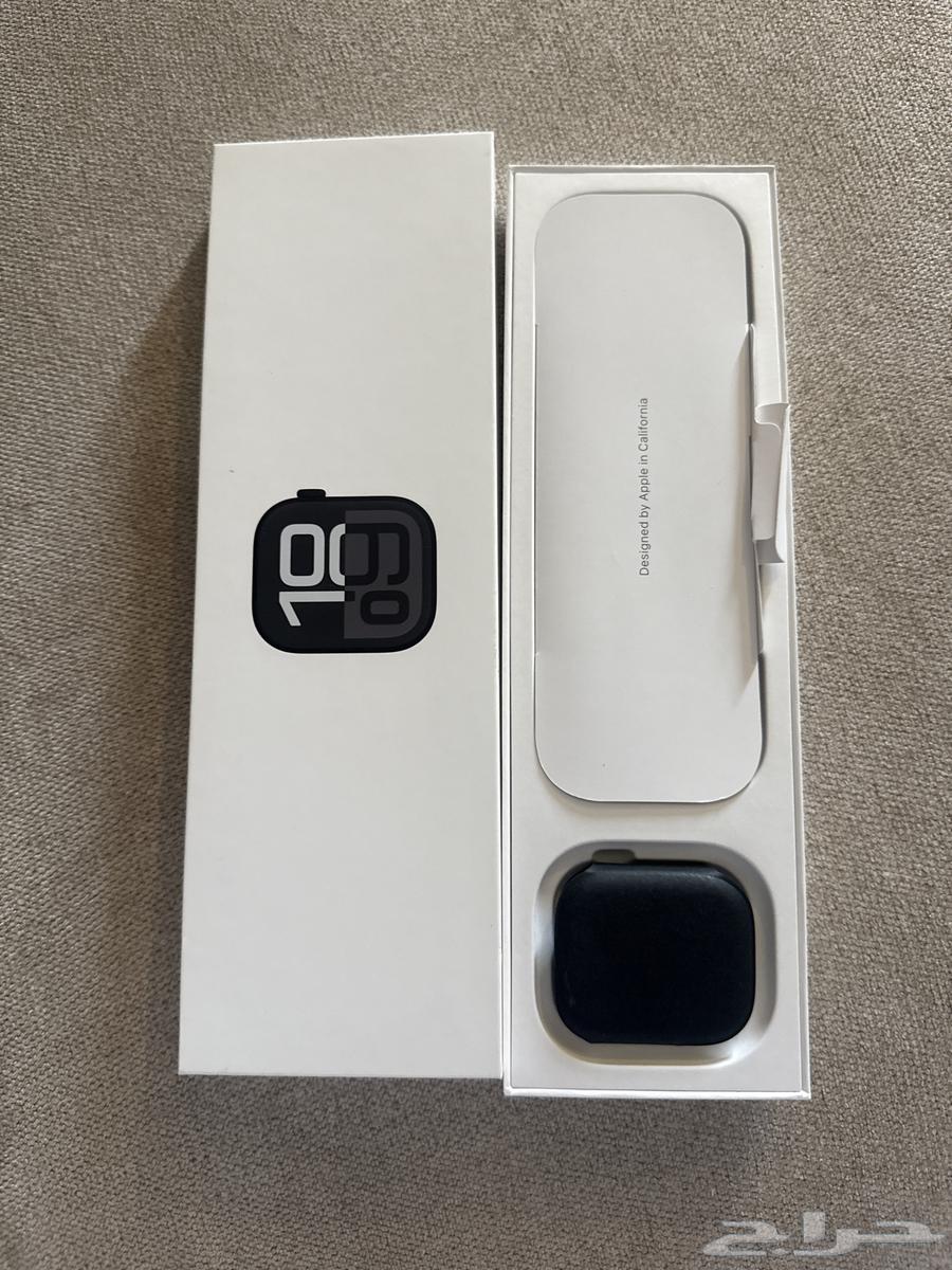 ساعة ابل series 1064437139817474113