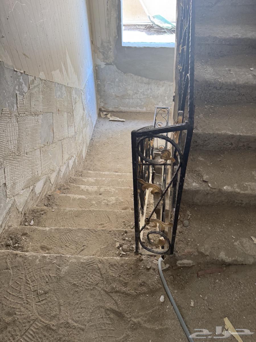 حديد سلم للبيع تقريبا 40 متر64438283825410114