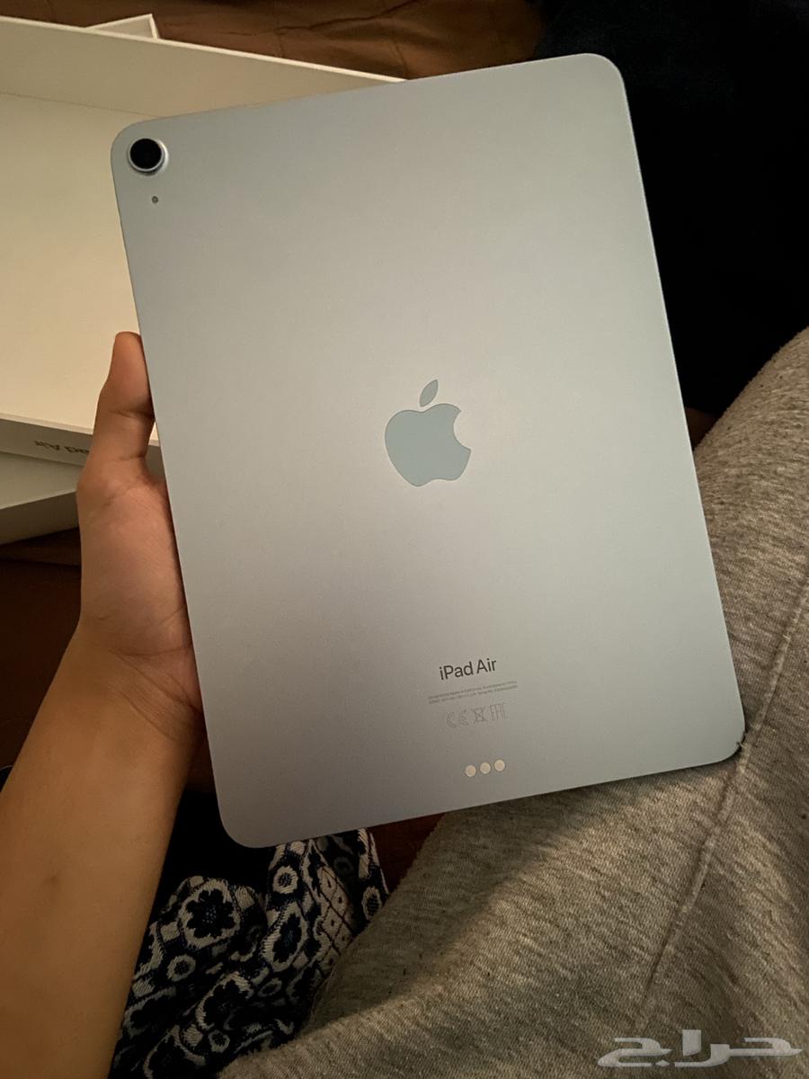 للبيع مستعجل ايباد Air M2 لون ازرق 128 جيجا64439705796737111
