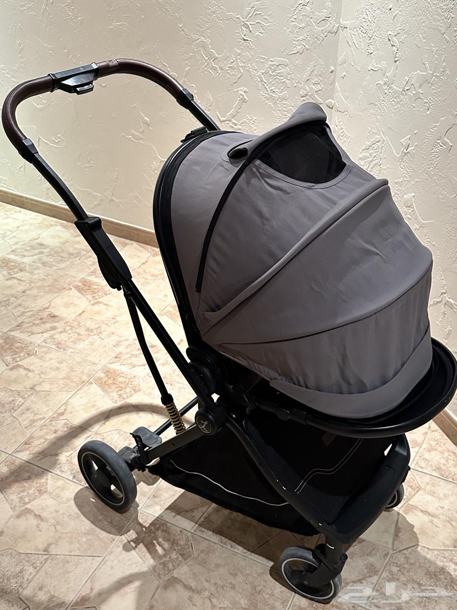 Lovely baby stroller in excellent and clean condition.64440151041025112
