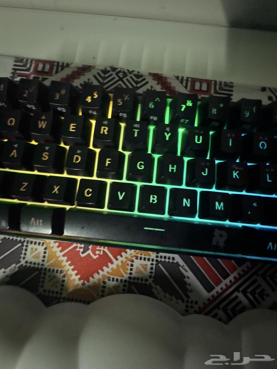 ماوس باد وا كيبورد مع هاذي مدري شسمها البيضاء64436923517569113