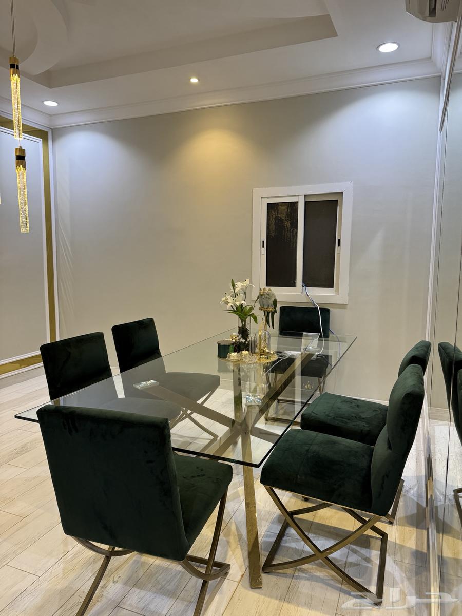 طاولة طعام للبيع64441377560450112