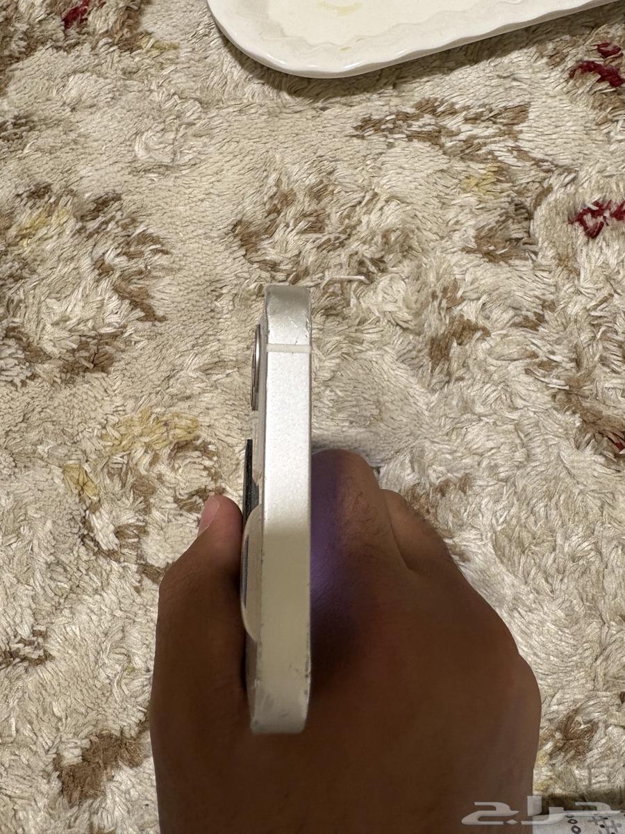 iPhone 12 regular64440819975683114