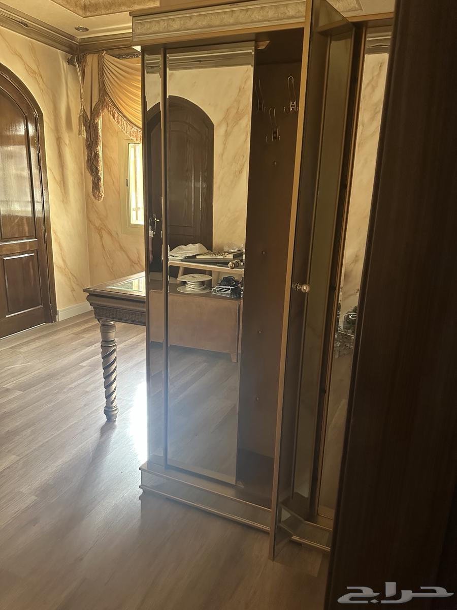 دولاب عبايات64440560317699110