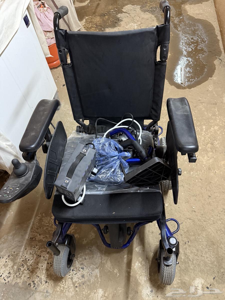 كرسي متحرك كهربائي لكبار السن والمعاقين64439527904003110