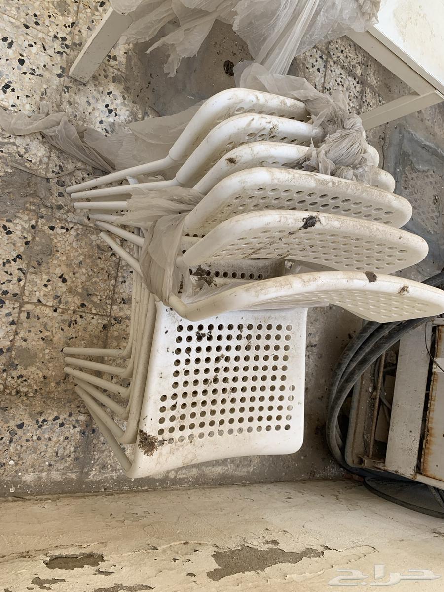 طاولتين حديد 6 كراسي بلاستيك من ايكيا64437139826050112