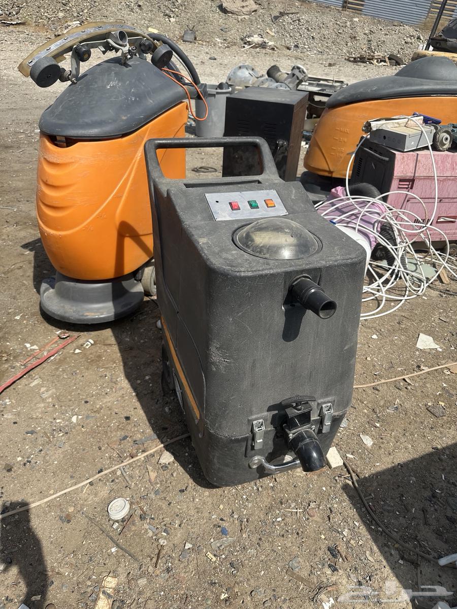 عدد 1 ماكينة تنظيف سجاد وأرضيات صناعية امريكي64412990002691113