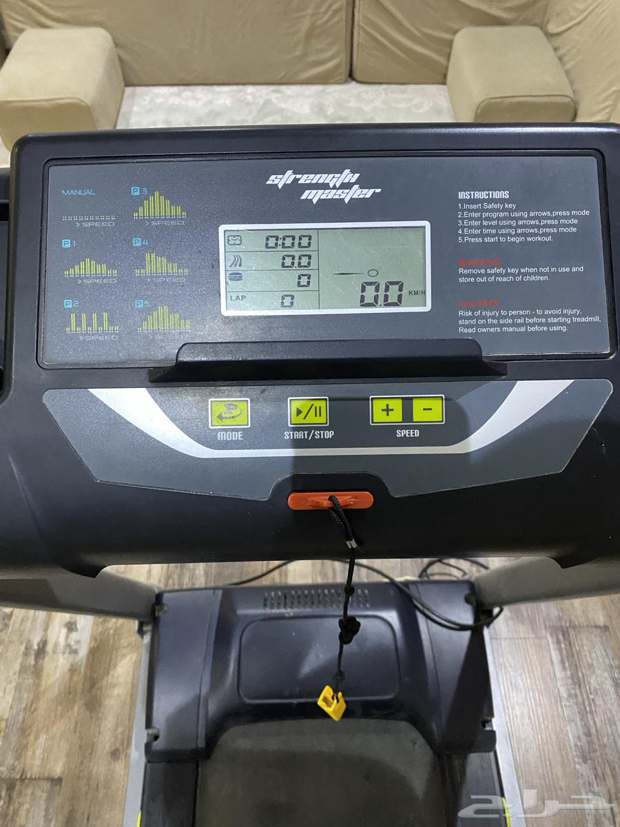 جهاز سير رياضي Strength Master نظيف وقابل للطي للبيع64435382122243114