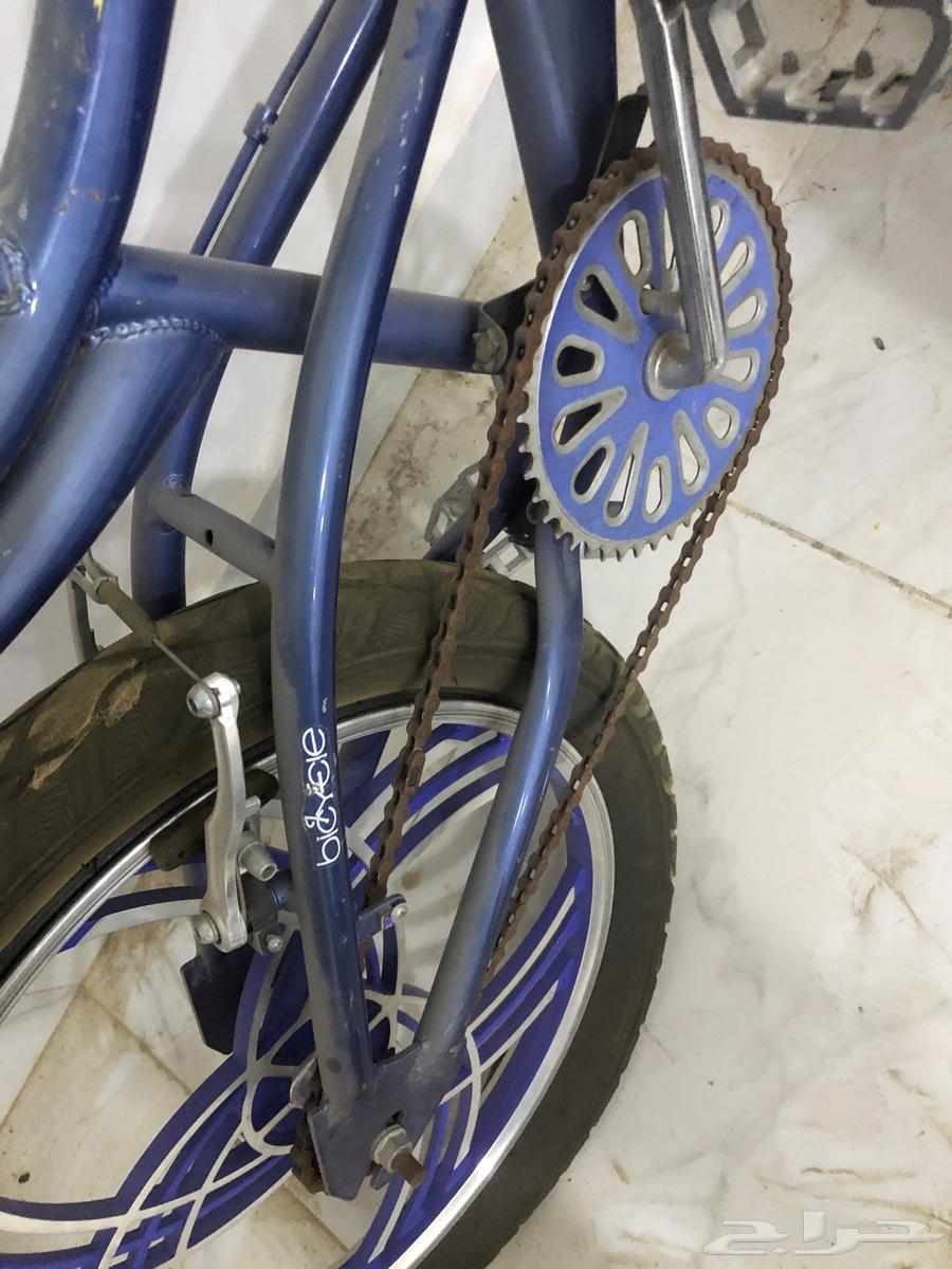 سيكل جديد مقاس كبير كل شي سليم بس كفرات منسمه ب 200 ريال64439774790146113