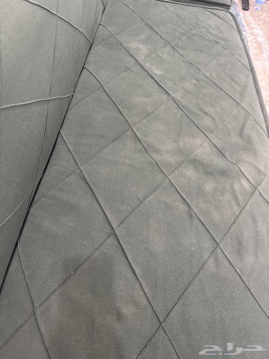 كنب بحالة جيدة ب 300 ريال اللي بالصورة وفي قطعتين زيادة64439009385729111