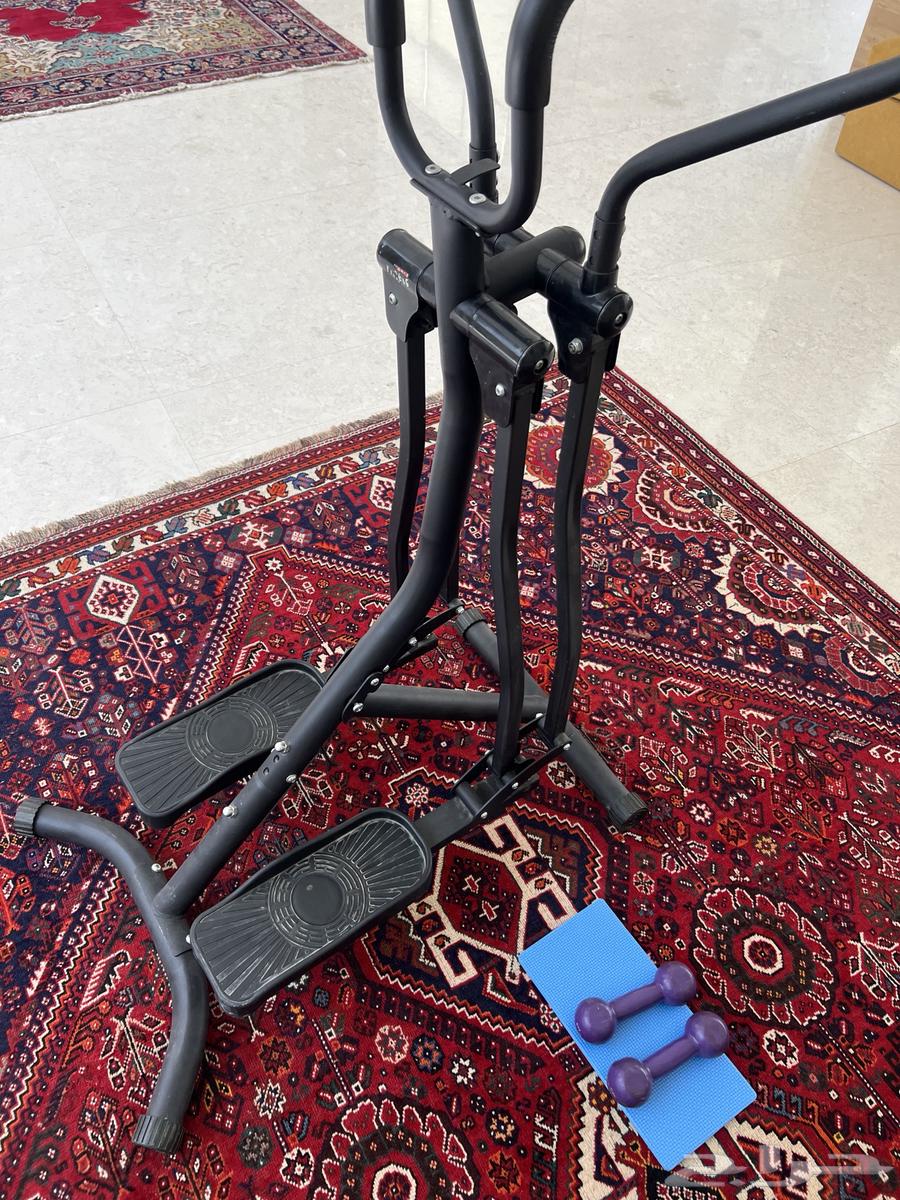 Two exercise machines64437193991811110