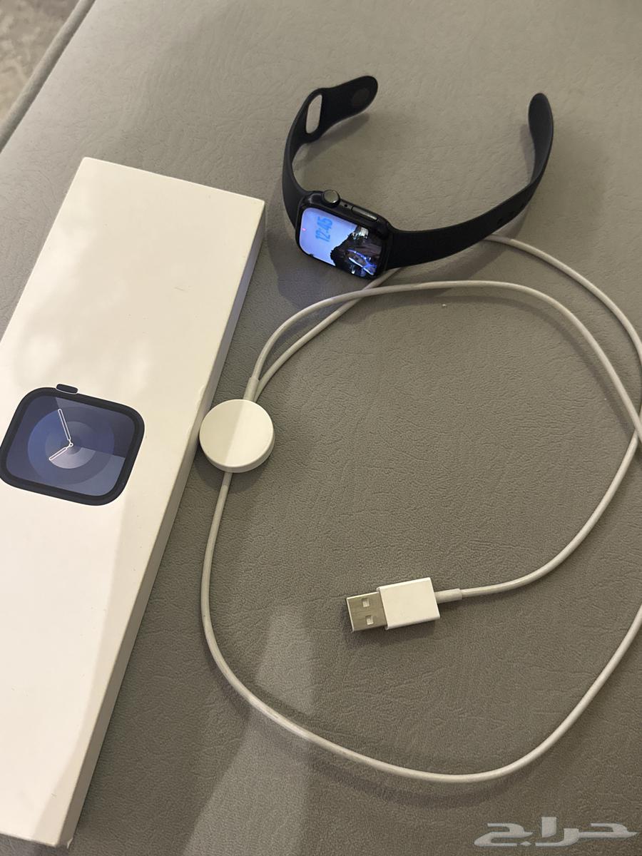 Apple Watch Series 9 41mm with original box and USB charger64433793223043110