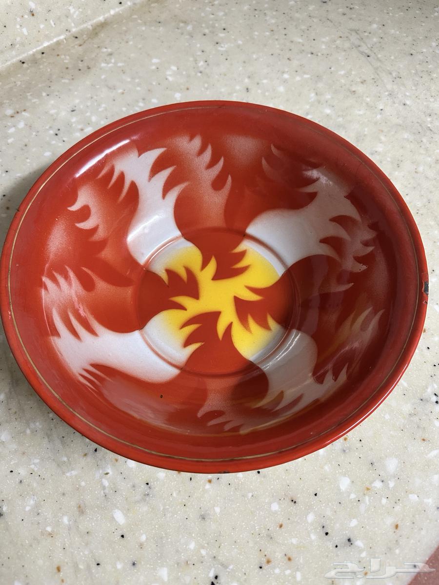 للبيع صحون قديمة من الثرات لها اكثر من 80سنة64438713064449110