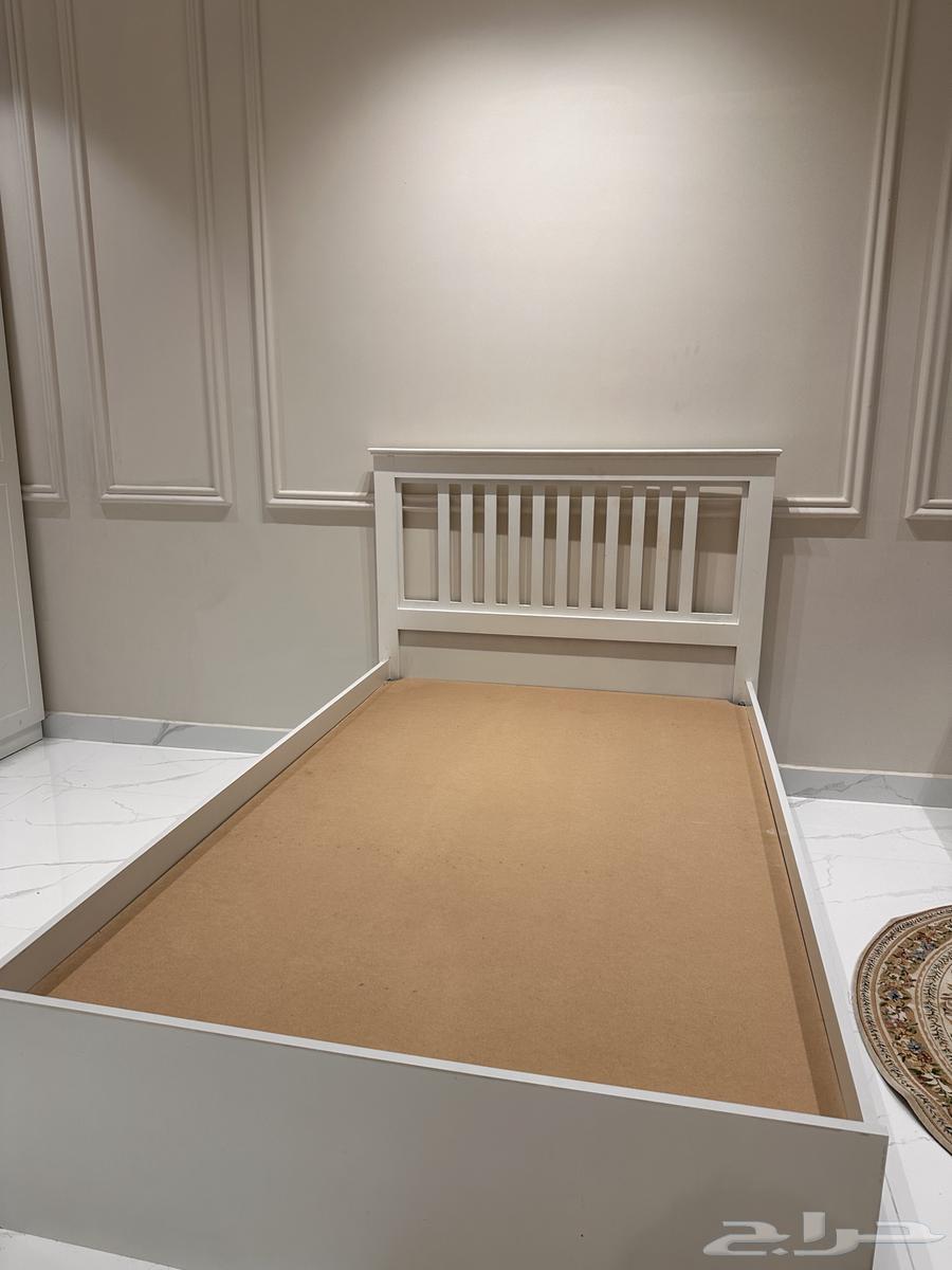 سرير ايكيا مع المرتبه64434782050433111