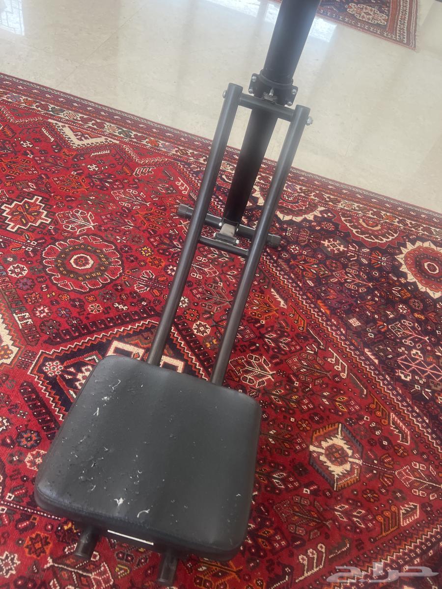 Two exercise machines64437193991811112