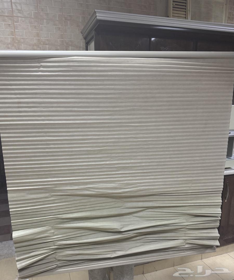 2 Chairs, Star, Watch, Painting, Dress, Boots64433953475587111