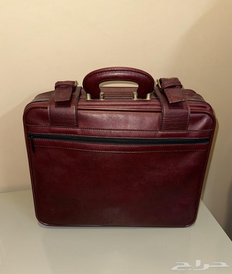 شنطة كلاسيكية للبيع64438123278081114