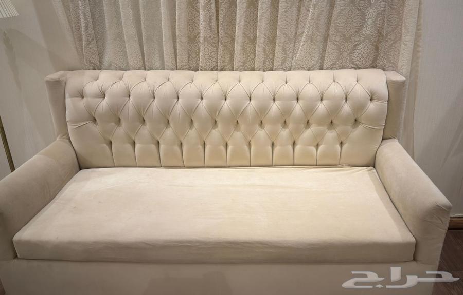 كنب للبيع و طاولة للبيع64436078608129112