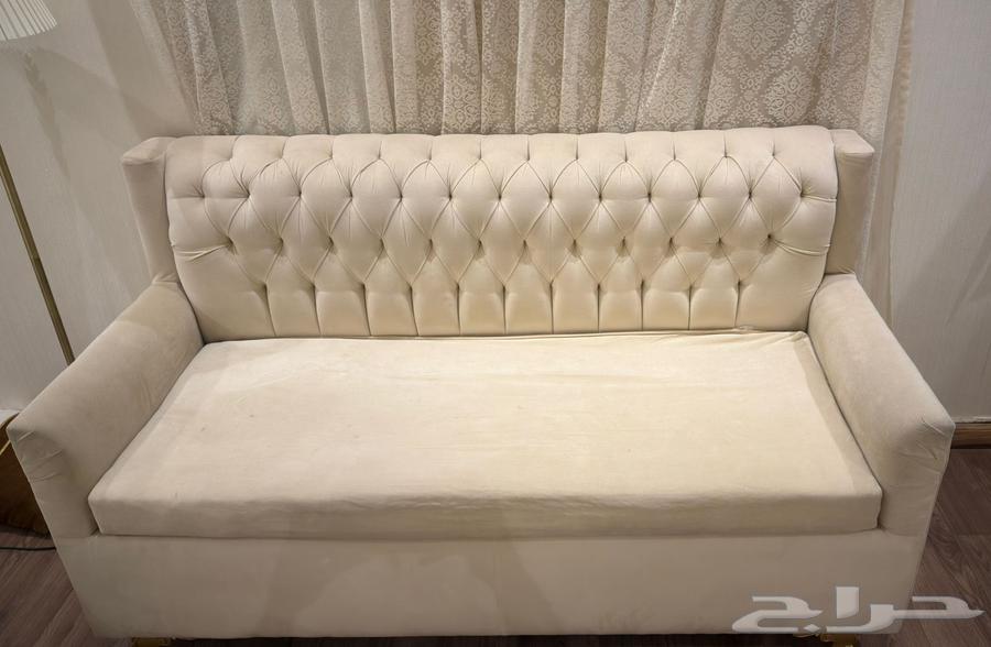 كنب للبيع و طاولة للبيع64436078608129110