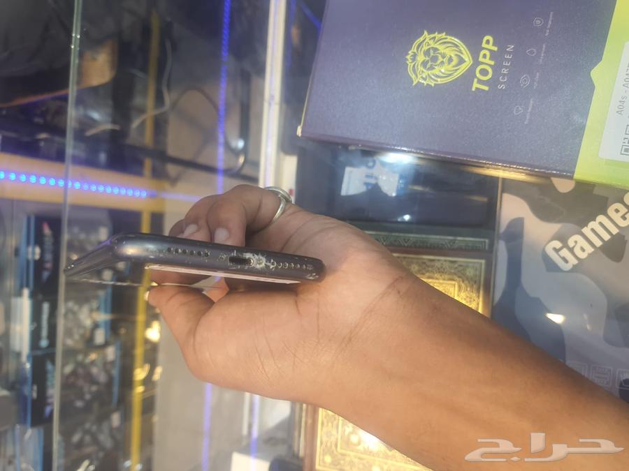 ايفون11 العادي للبيع64434727786881111