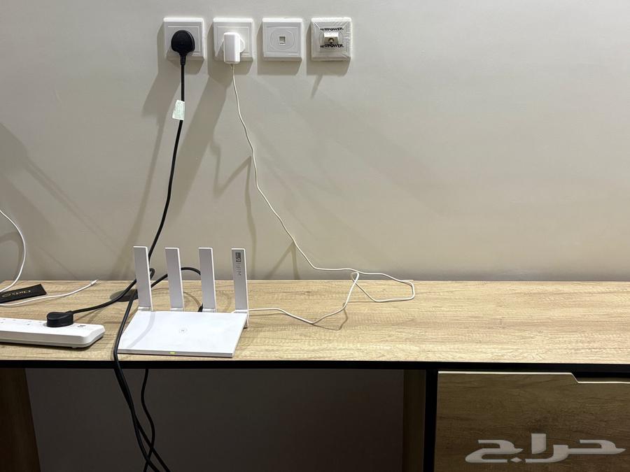 New computer library never used and reception tables64439375543426111