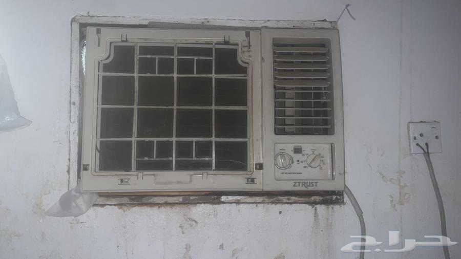 اربع مكيفات نظيفين الموقع بحره64438230382082112