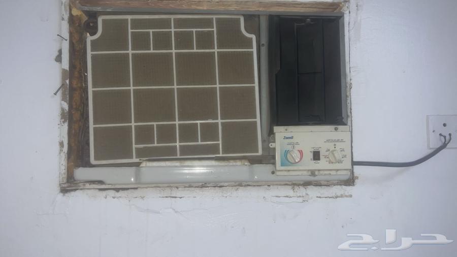 اربع مكيفات نظيفين الموقع بحره64438230382082111