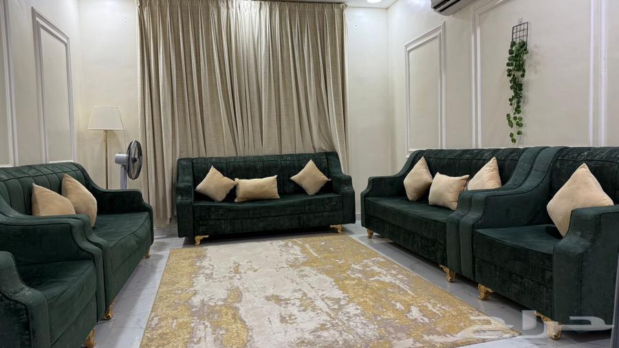 Clean sofa for sale64439877010049110