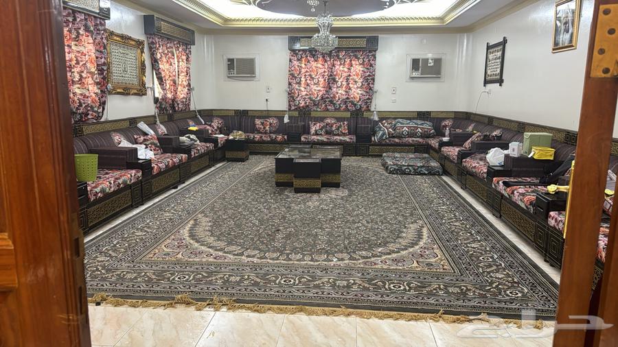 A large, luxurious, and clean council for 3000; price is negotiable64436762927619111