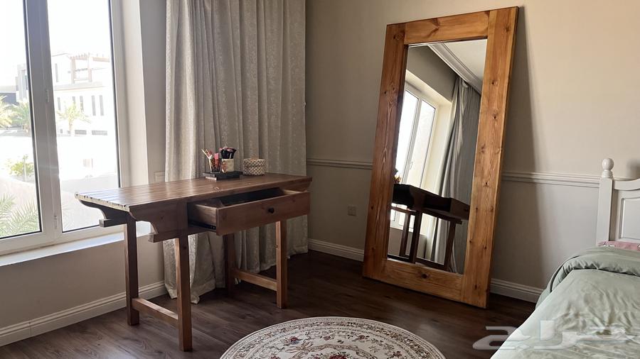 Corner dressing table with mirrors64437759928961111