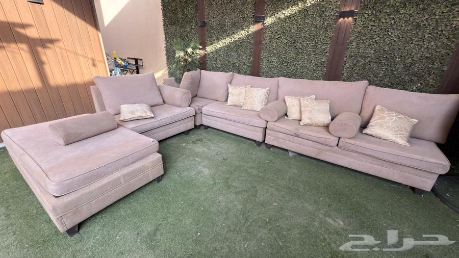 كنب للبيع مستخدم نظيف64438565251969110