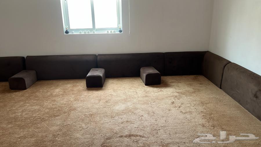 Thin plot behind Al-Othaim Mall64436829929474111