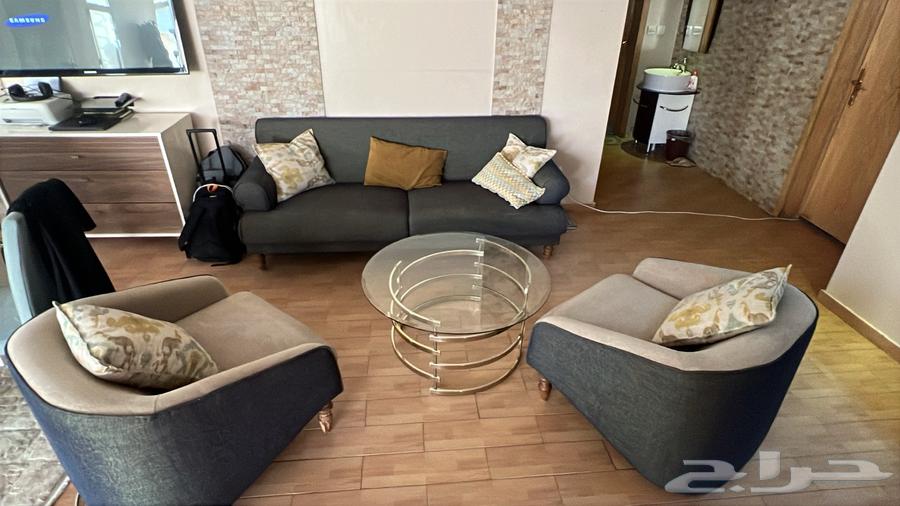 جلسه في حاله ممتازه جدا للبيع تتسع لعدد ل 8 اشخاص64434958932098112