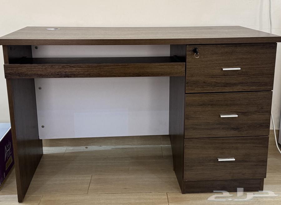 مكتب جديد مع ادراج داخليه نظيف جدا64438861149315111