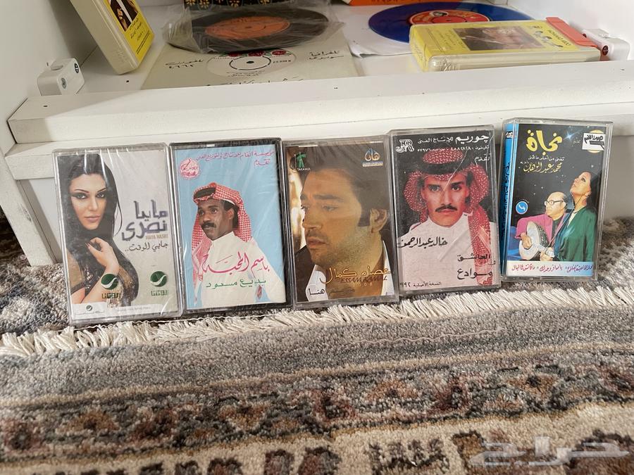 عدد 11 اسطوانه وكاترج وشريط للفنانين (تم البيع )64437746774273111