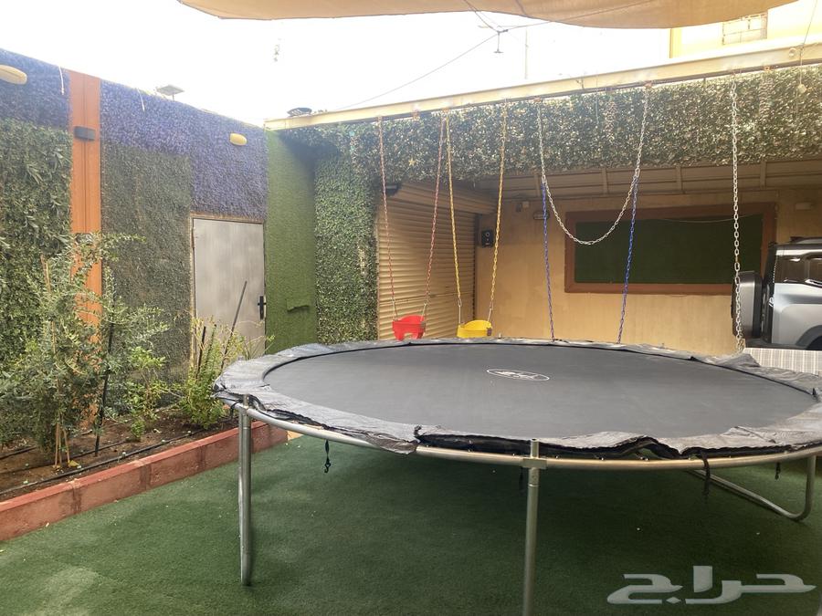 نطيطة شبه جديده مالها شهرين64438551844098113