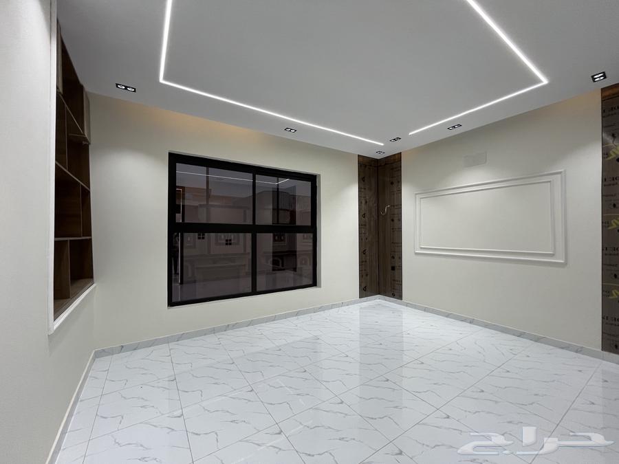 للبيع ادوار علوي 6 غرف سطح مصعد شغال بالموسي من 550 ألف64142375000449110