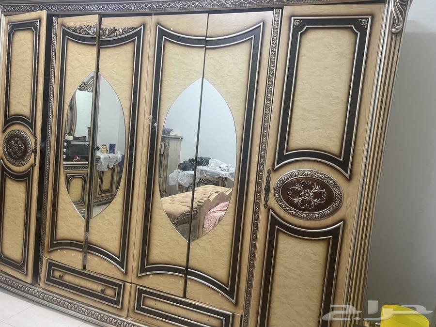 Complete bedroom set with sofa sets, tables, beds, air conditioners, and other items64441485619715113