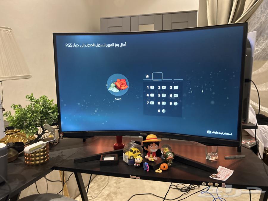 Sony with curved screen and gaming table64439444692483111