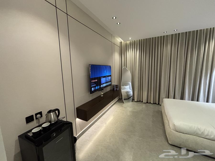 Elegant studio for daily and weekly rental64142376353025111