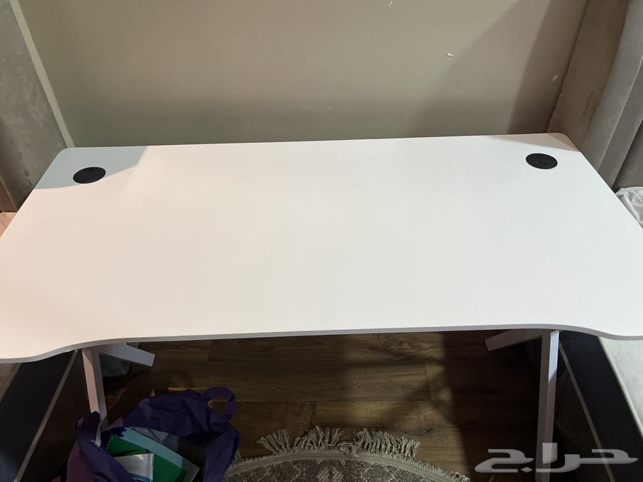 طاولة قيمنق64436641843202111